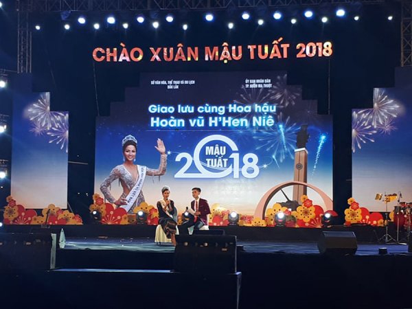 480596 chao xuan 2018 dak lak ddh led