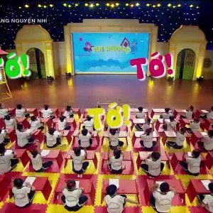 688503 gameshow trang nguyen nhi ddh led 2