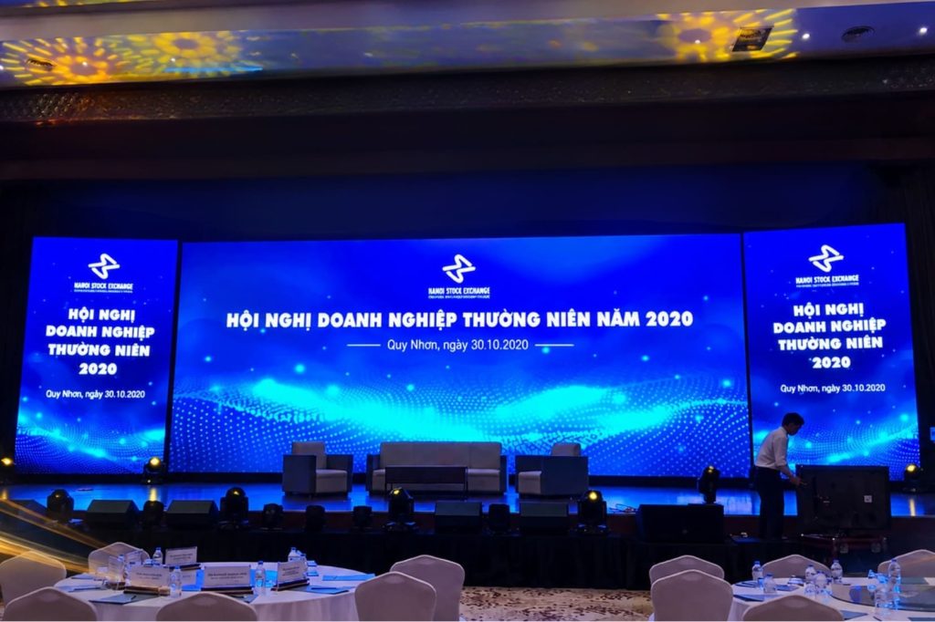 Cho thuê màn hình LED hội nghị chuyên nghiệp, lắp đặt trọn gói 5 Giải pháp màn hình LED chuyên nghiệp cho mọi quy mô hội nghị