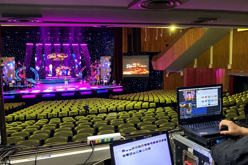 Màn hình LED sự kiện 5 LED phù hợp từ hội nghị, gala đến sân khấu biểu diễn ngoài trời