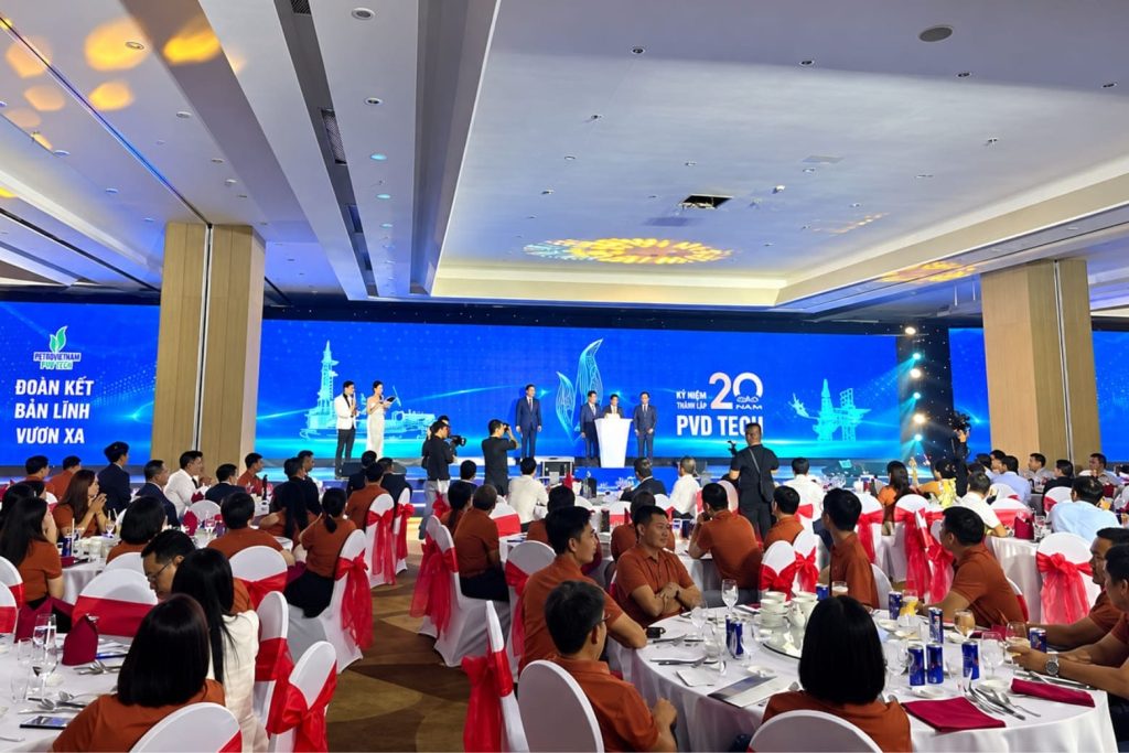 Cho thuê màn hình LED lễ kỷ niệm trọn gói theo từng sự kiện 8 DDH LED cung cấp giải pháp màn hình theo nhu cầu từng chương trình